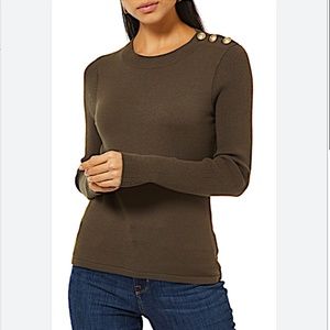 L'AGENCE Erica Pullover Sweater. Color: olive